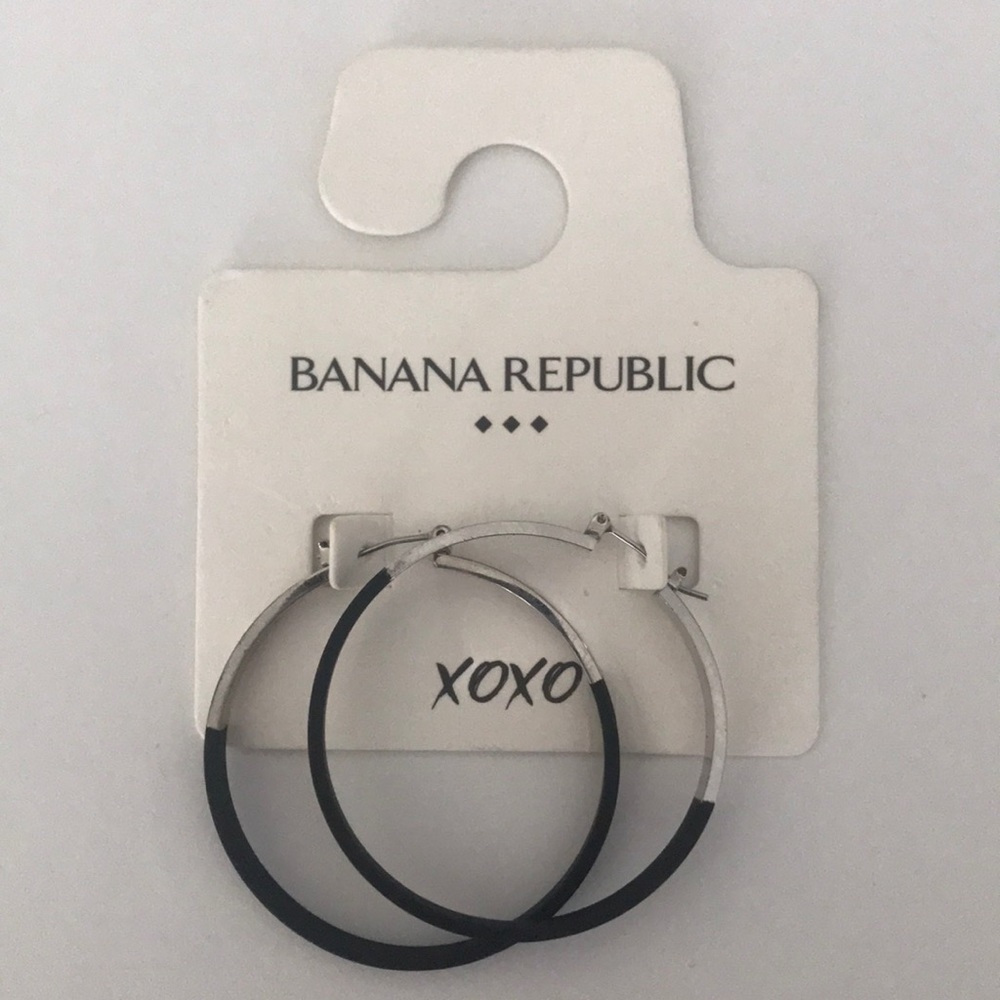 Never been worn NEW hoop earrings